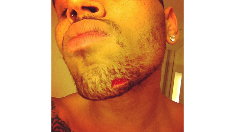Illustration for article titled Doth Drake and Chris Brown Duel For the Hand of Lady Rihanna?